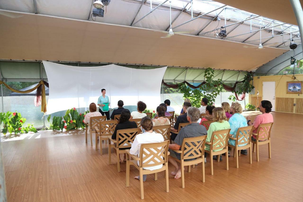 Hawaiian Sanctuary Eco Retreat Center Villa Pahoa Exterior photo
